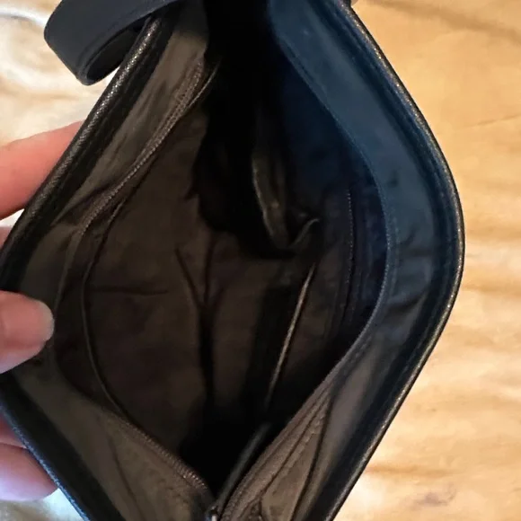 Michael Kors Black Nylon Messenger Crossbody Bag - Picture 6 of 7